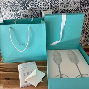 NEW Tiffany & Co. Turquoise Gift Set with Flutes